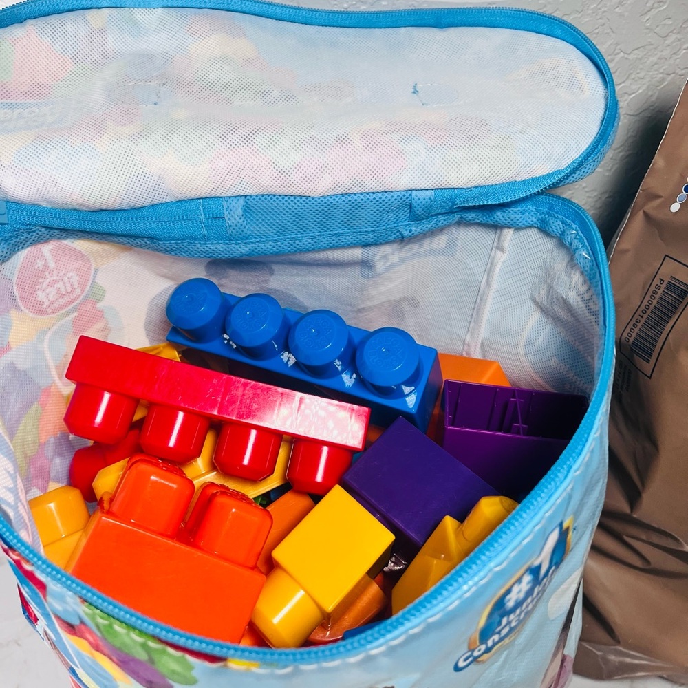Mega Blocks Set With Bonus Bag - Picture 3 of 4